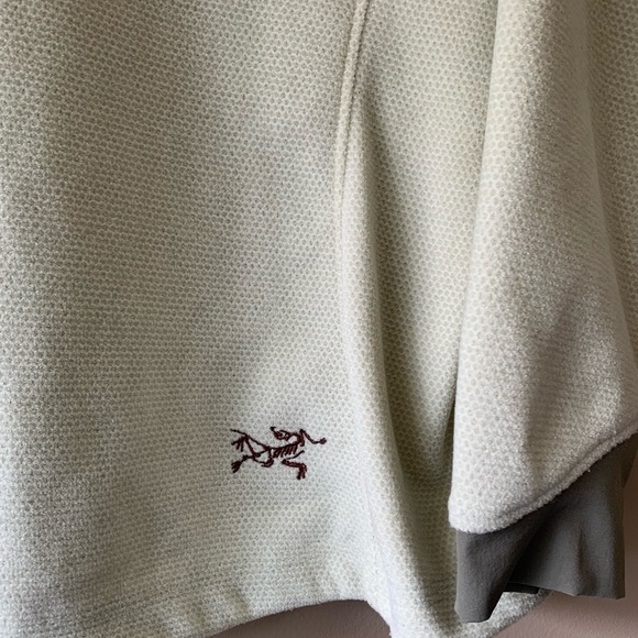 Arc’teryx Women’s Polartec Sweatshirt - Medium, white/beige - Picture 5 of 8